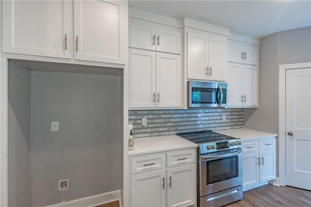 21696 W 123 Terrace, Olathe, KS 66061