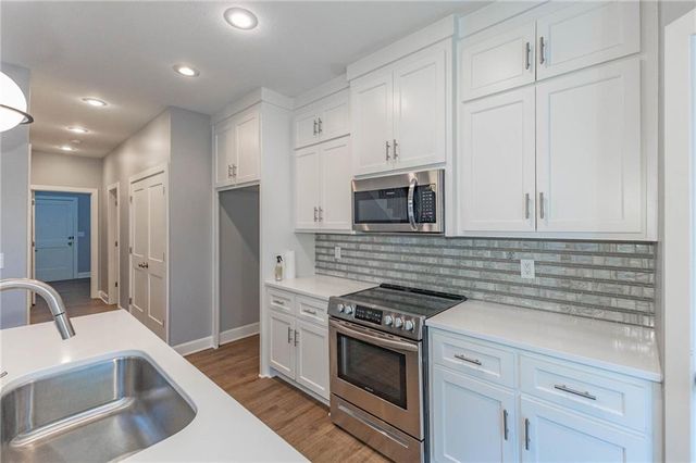 21696 W 123 Terrace, Olathe, KS 66061