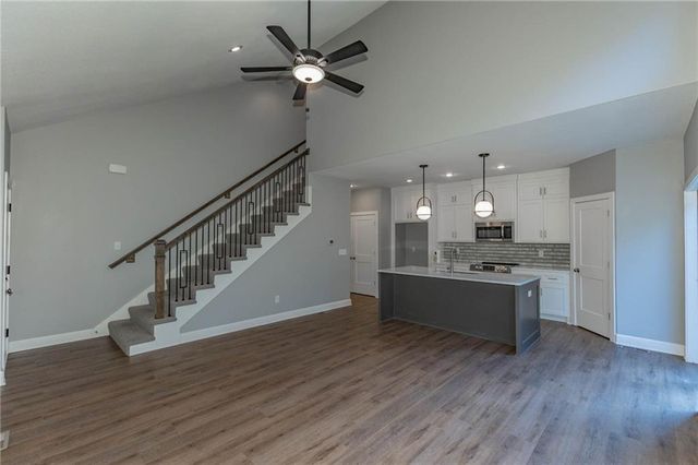 21696 W 123 Terrace, Olathe, KS 66061