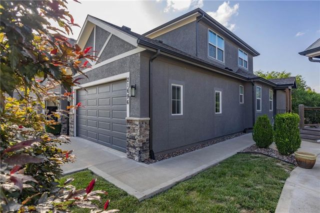 21696 W 123 Terrace, Olathe, KS 66061