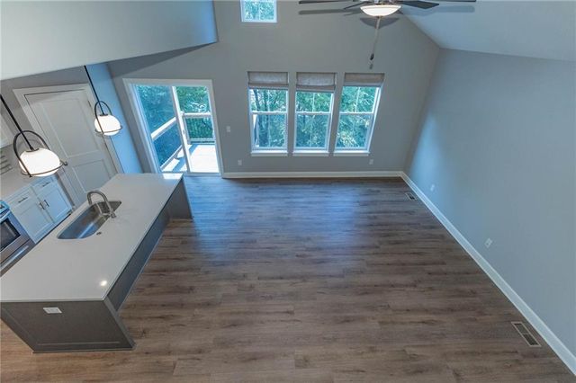 21696 W 123 Terrace, Olathe, KS 66061