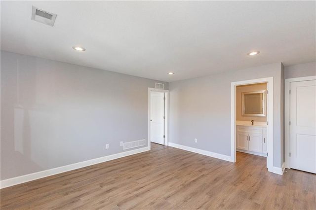 21696 W 123 Terrace, Olathe, KS 66061