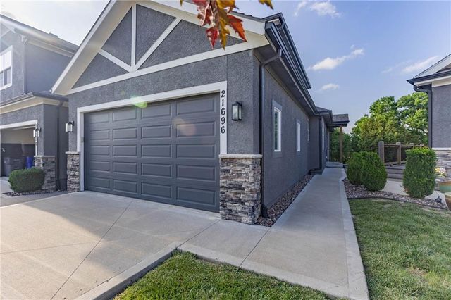 21696 W 123 Terrace, Olathe, KS 66061