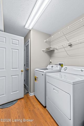 1708 Eagle Nest Way, Lyndon, KY 40222