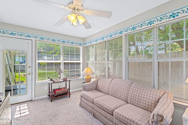 1708 Eagle Nest Way, Lyndon, KY 40222