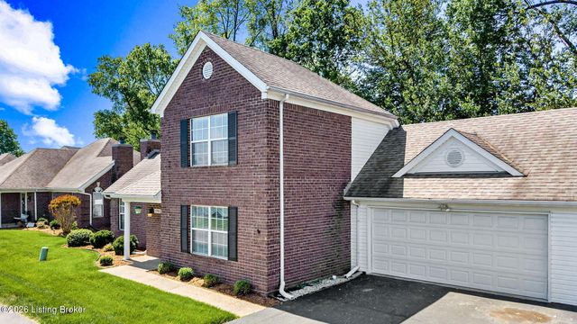 1708 Eagle Nest Way, Lyndon, KY 40222