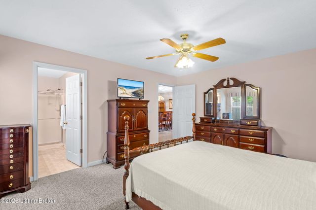 1708 Eagle Nest Way, Lyndon, KY 40222