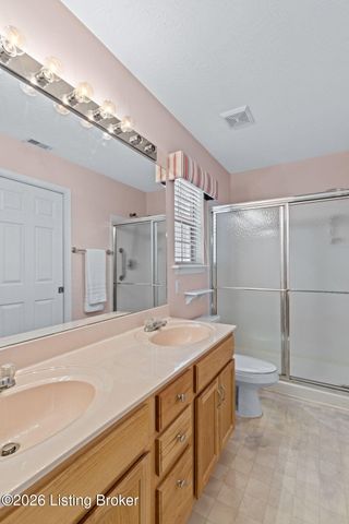 1708 Eagle Nest Way, Lyndon, KY 40222