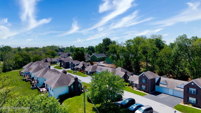 1708 Eagle Nest Way, Lyndon, KY 40222