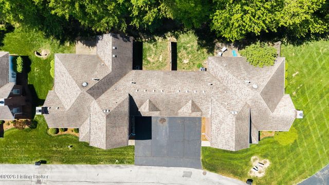 1708 Eagle Nest Way, Lyndon, KY 40222