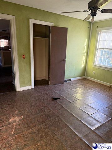 909 Gibson St, Hartsville, SC 29550