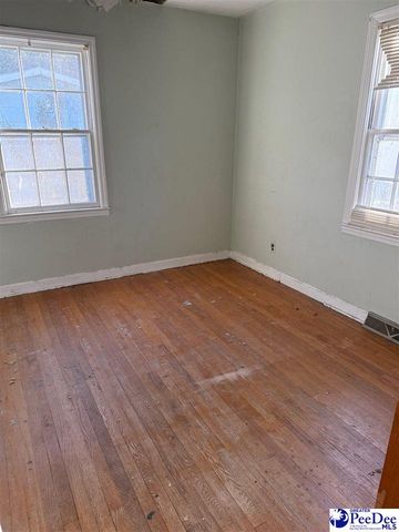 909 Gibson St, Hartsville, SC 29550