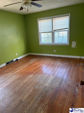 909 Gibson St, Hartsville, SC 29550