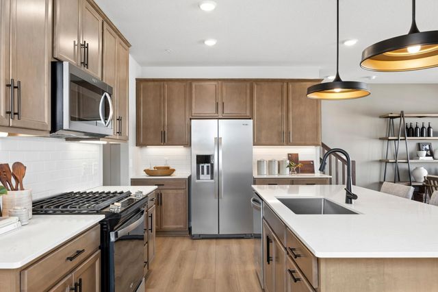 6285 Ivywood Avenue S, Cottage Grove, MN 55016