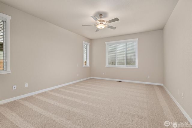 9045 Wyatt Loop SE, Tumwater, WA 98501