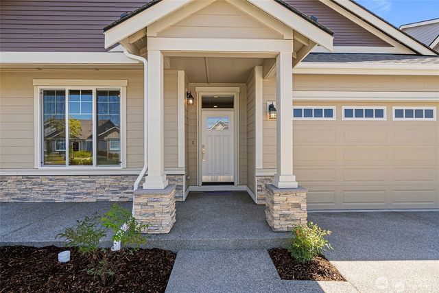 9045 Wyatt Loop SE, Tumwater, WA 98501