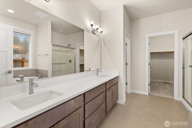 9045 Wyatt Loop SE, Tumwater, WA 98501
