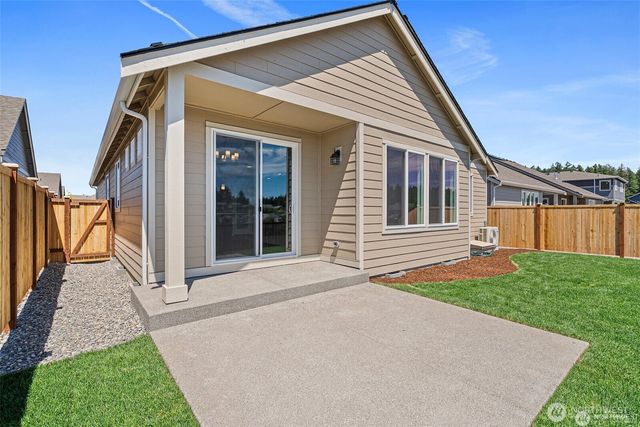 9045 Wyatt Loop SE, Tumwater, WA 98501