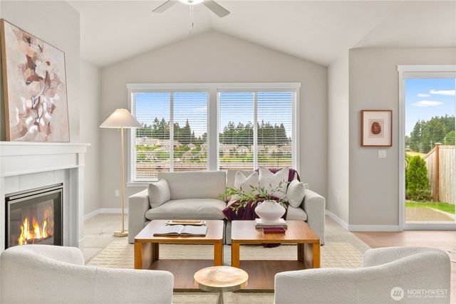 9045 Wyatt Loop SE, Tumwater, WA 98501