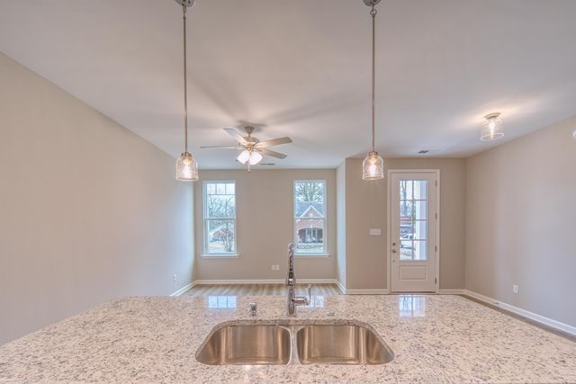 260 E WASHINGTON AVE, Covington, TN 38019