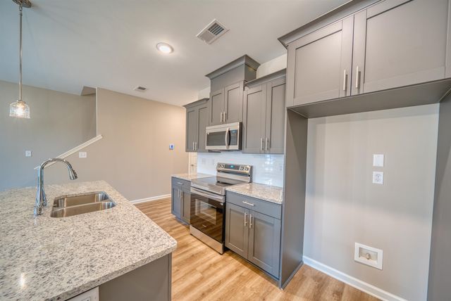 260 E WASHINGTON AVE, Covington, TN 38019