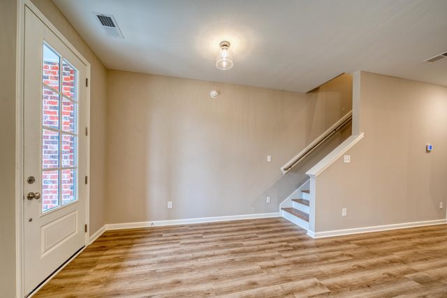 260 E WASHINGTON AVE, Covington, TN 38019