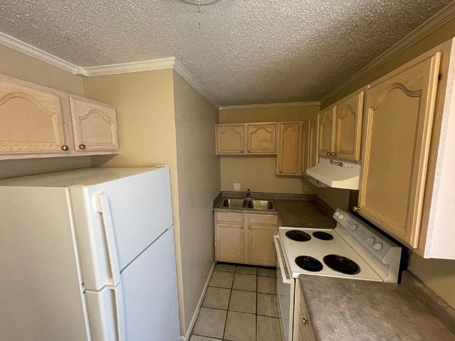 2202 15th Street, 5, Lubbock, TX 79401