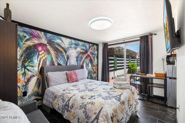 322 N 11TH Place, Phoenix, AZ 85006