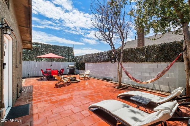 322 N 11TH Place, Phoenix, AZ 85006