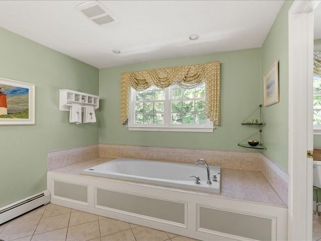 6 Eagle Rd, Marshfield, MA 02050
