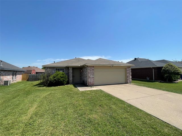 1502 Parrot Court, Desoto, TX 75115