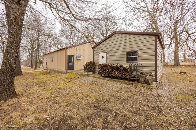 17664 West County Line Road, Billings, MO 65610