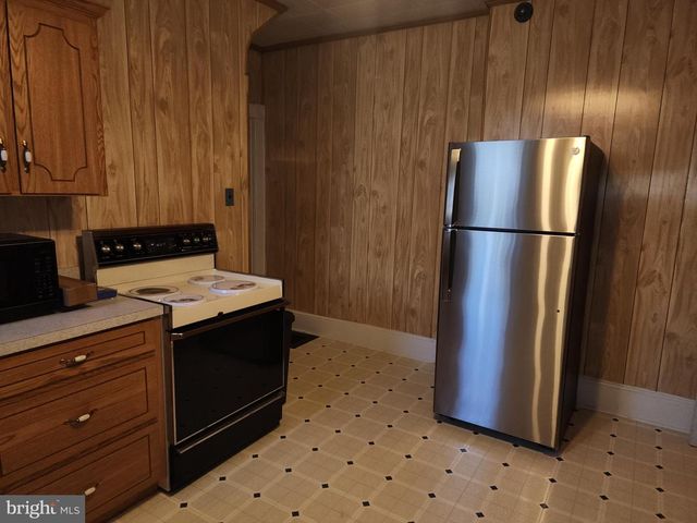 615 S SECOND STREET, Chambersburg, PA 17201