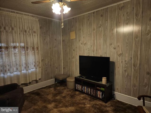 615 S SECOND STREET, Chambersburg, PA 17201