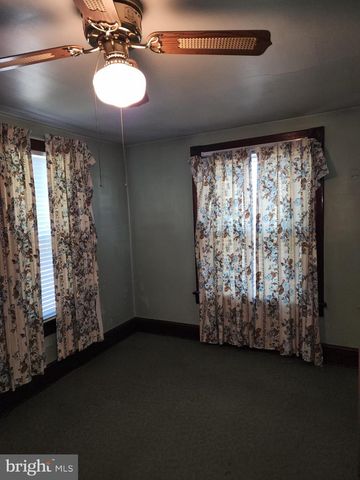 615 S SECOND STREET, Chambersburg, PA 17201