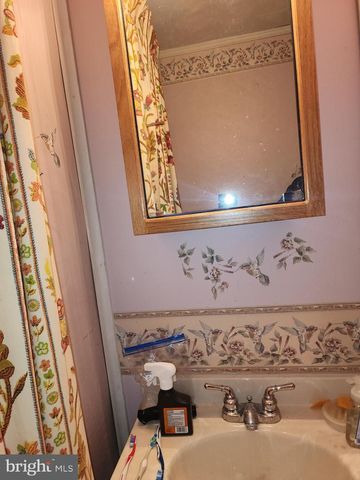 615 S SECOND STREET, Chambersburg, PA 17201