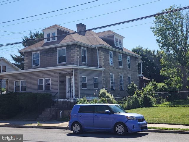 615 S SECOND STREET, Chambersburg, PA 17201