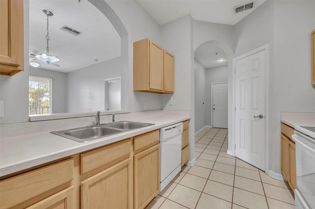 582 BRANTLEY TERRACE WAY 304, Altamonte Springs, FL 32714
