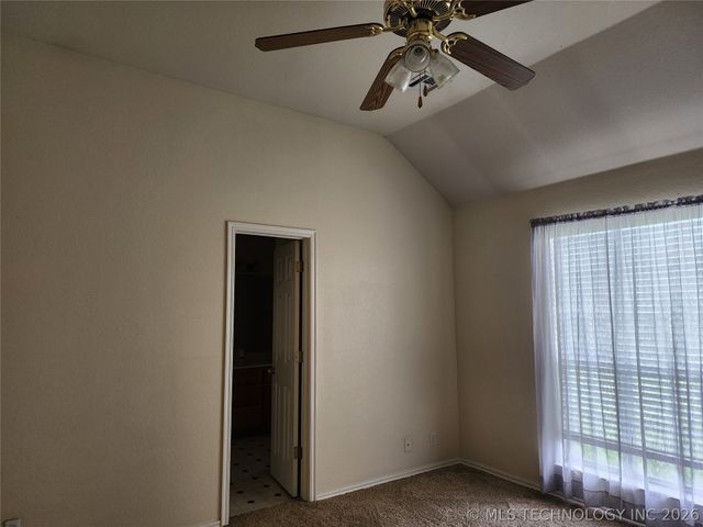 8908 N 153rd East Avenue, Owasso, OK 74055