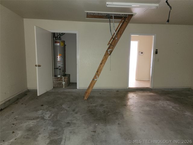 8908 N 153rd East Avenue, Owasso, OK 74055