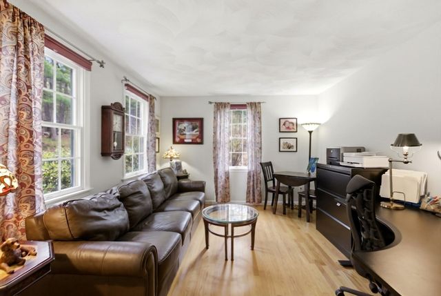 65 Locust St, Middleton, MA 01949