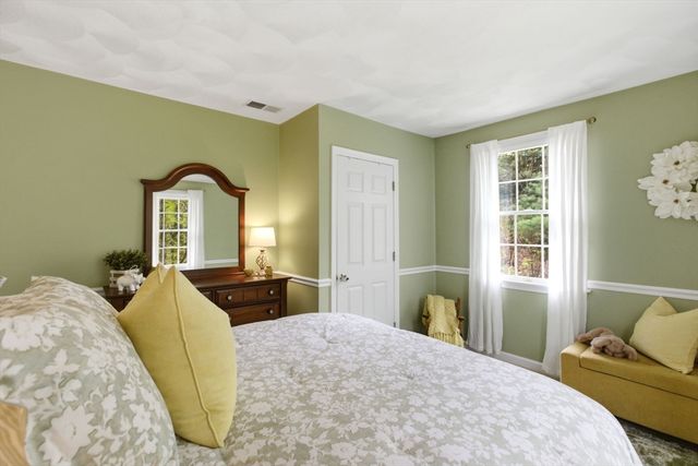 65 Locust St, Middleton, MA 01949