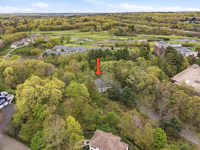 65 Locust St, Middleton, MA 01949