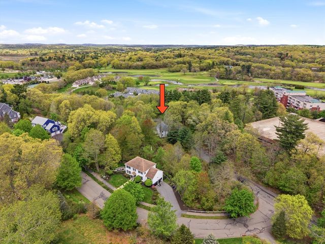 65 Locust St, Middleton, MA 01949
