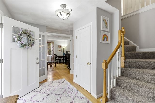 65 Locust St, Middleton, MA 01949