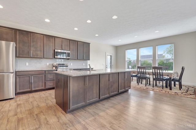 10312 Tice Street, Washington Twp, OH 45458