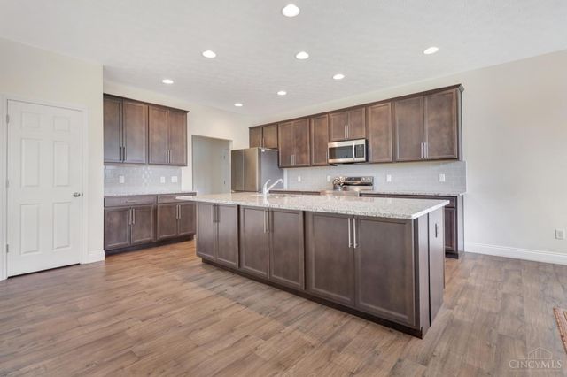 10312 Tice Street, Washington Twp, OH 45458
