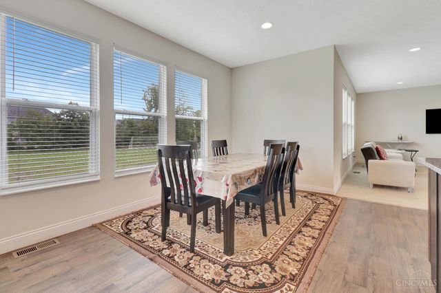 10312 Tice Street, Washington Twp, OH 45458