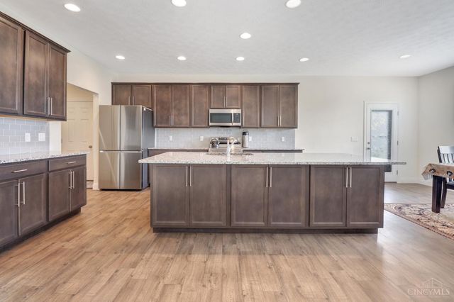 10312 Tice Street, Washington Twp, OH 45458