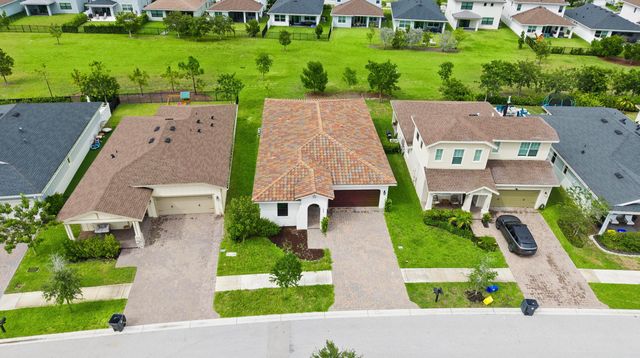 19667 Rugged Trunk Trail, Loxahatchee, FL 33470